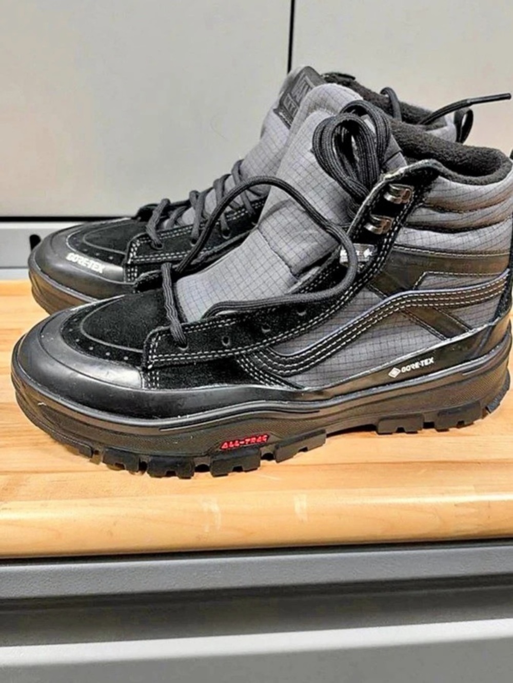 Vans Sk8-Hi GORE-TEX MTE-3 Black Boots